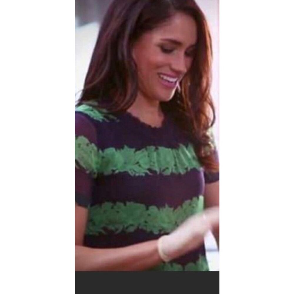 J.Crew | Navy & Green 100% Silk Ruffle Neck Shirt | Size 2 - Picture 2 of 7